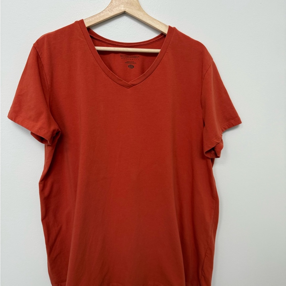 Motherhood Maternity Short Sleeve Tee in Rust